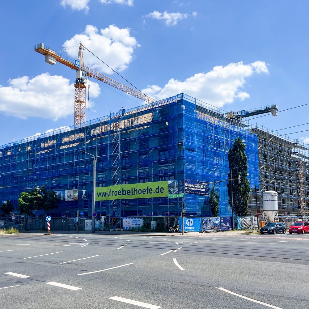 Topping-out ceremony for Fröbelhöfe I in Dresden