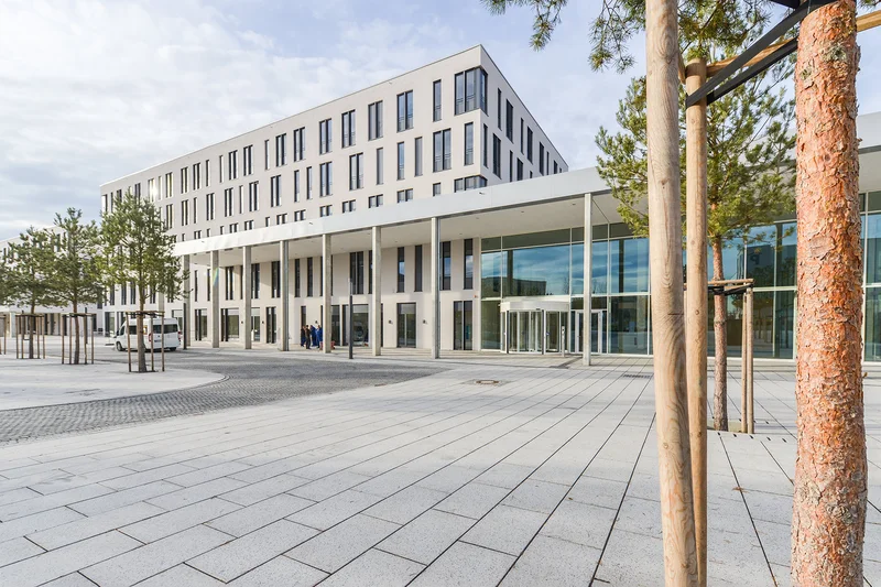 University Hospital Research and Institute Building