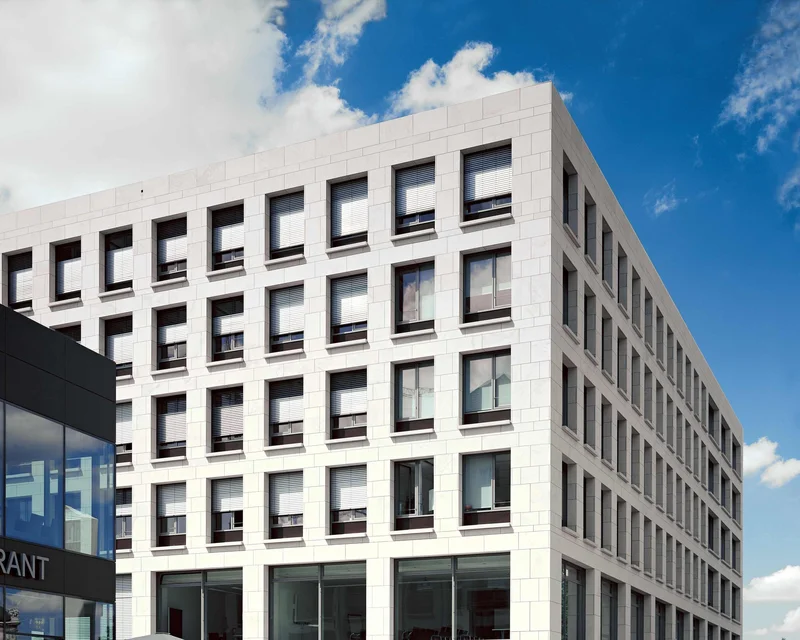 Office and Commercial Building on Postplatz