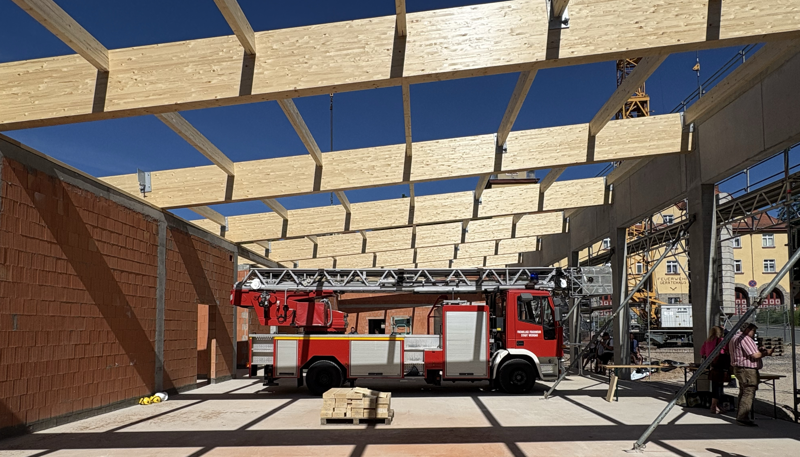 Structural Engineering for Emergencies: Topping-Out Ceremony for the New Werdau Fire Station